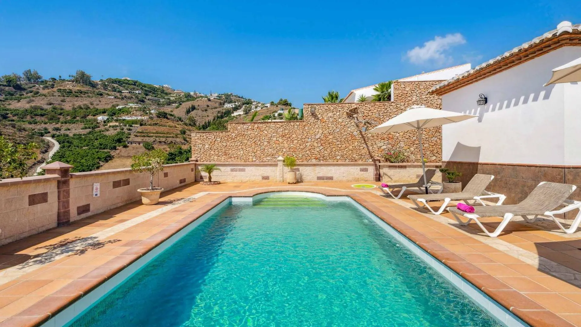 Villa Barranco Del Puerto ネルハ